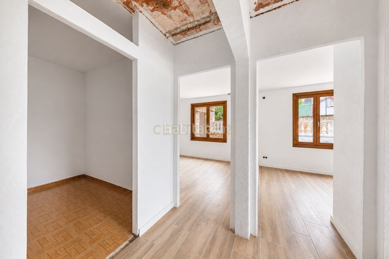Foto d9eef9c1-77e9-47de-adf9-f81aac2f5d78. Casa amb aparcament piscina a Aiguaviva Parc Vidreres