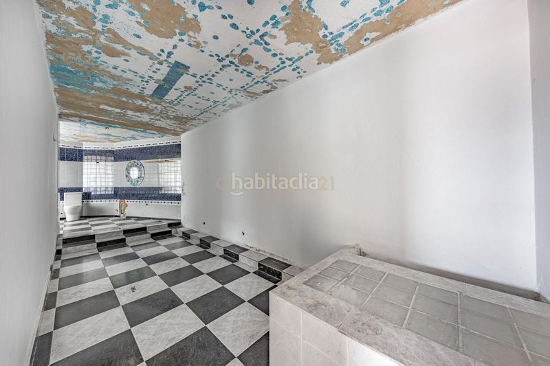 Foto f567c7d4-294d-4002-9c3c-0d9eca06e7fb. Casa amb aparcament piscina a Aiguaviva Parc Vidreres
