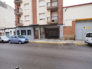 Car parking in Calle francesc oller