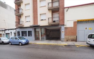 Car parking in Calle francesc oller