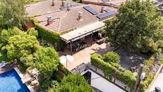 Casa a Carrer Cervantes, 3, Sant Cugat del Vallès, Spain