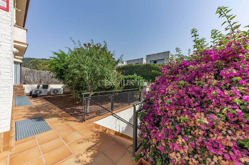 Foto 45cd0351-0236-4726-b200-7d3d4b69de41. Casa in carrer dels pinetons in Cabrils