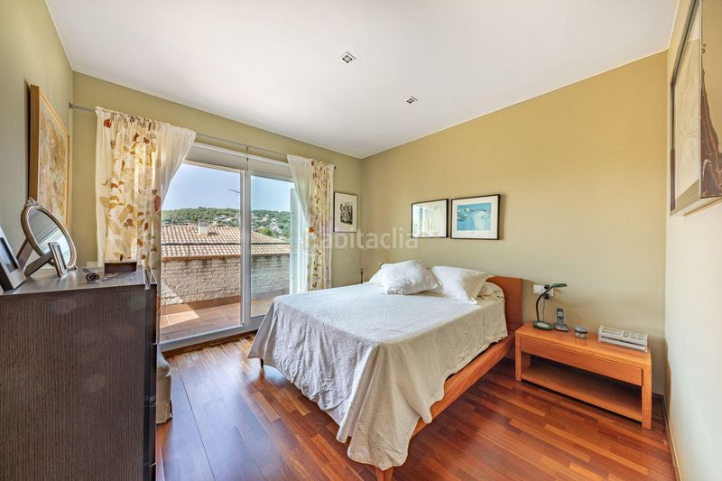 Foto a855e7e3-24d0-41e9-b61f-a8d0728776fc. Casa in carrer dels pinetons in Cabrils