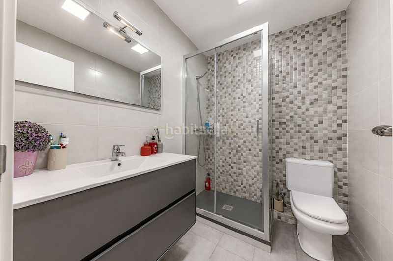 Foto 67d79705-8a4c-4d10-a54d-df213c477a30. Apartament a avinguda santa elena a Cabrils