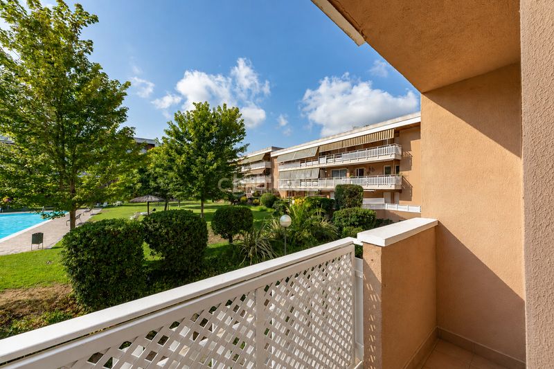 Foto 8eb9360f-cd2c-4964-96e3-684543b6db5c. Apartament a avinguda santa elena a Cabrils