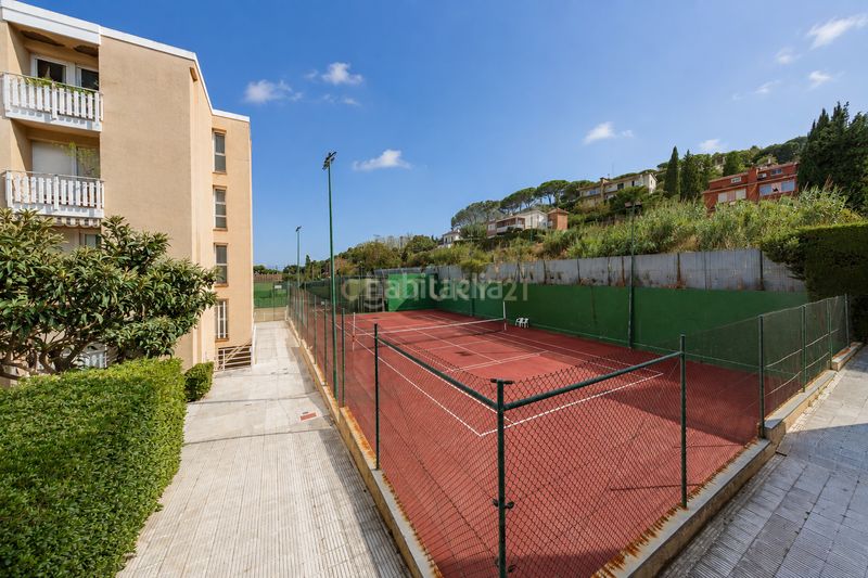 Foto e9a54f66-564e-4329-8951-c4459ad43cdc. Apartament a avinguda santa elena a Cabrils