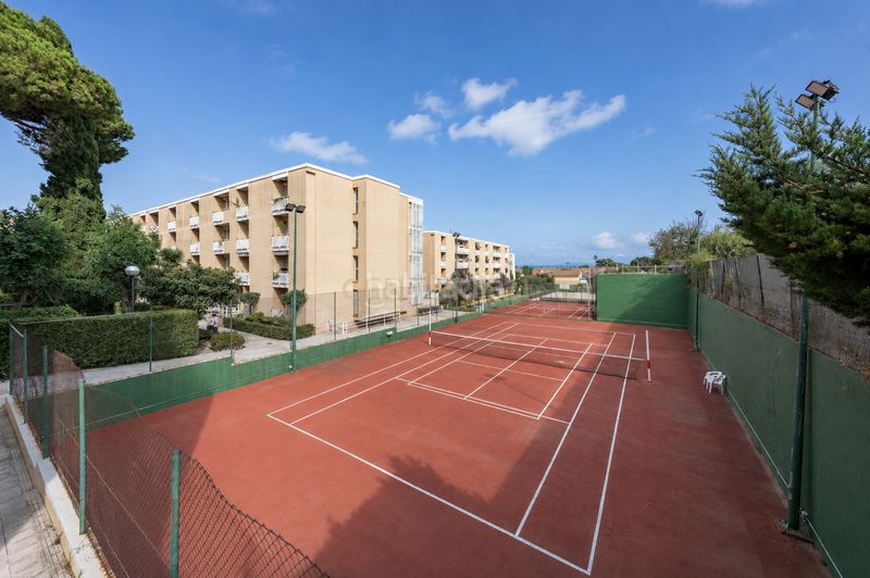 Foto eab344fc-7d99-4c67-aef5-380f8df2ceec. Apartament a avinguda santa elena a Cabrils