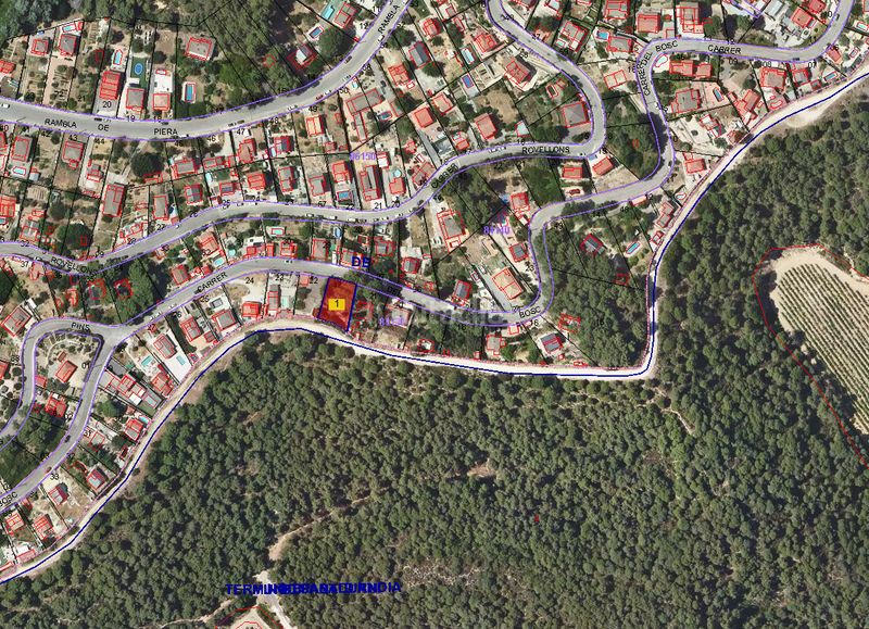 Foto 765534d8-8536-4d05-95bc-5adf8dab18bd. Terreny residencial a bosc a Piera