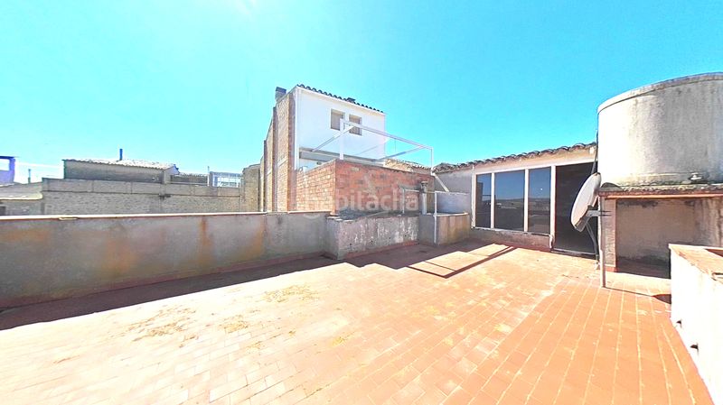 Foto 242cbc5a-9893-4a9b-a0b9-a4f7fa8e69e1. Casa amb aparcament a Castellserà