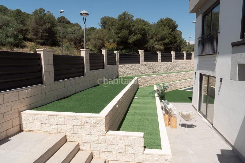 Foto d8a918e8-9f3d-4363-980e-484683955527. Casa en carrer de l'havana en Cunit residencial Cunit