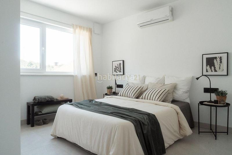 Foto 760d96a3-087f-405f-b955-859e9db21901. Maison dans carrer de l'havana dans Cunit residencial Cunit