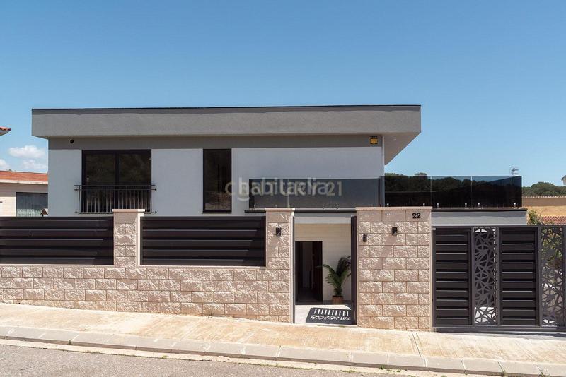 Foto a36ec945-9f69-40f8-9f19-3ff716a44fb8. Maison dans carrer de l'havana dans Cunit residencial Cunit