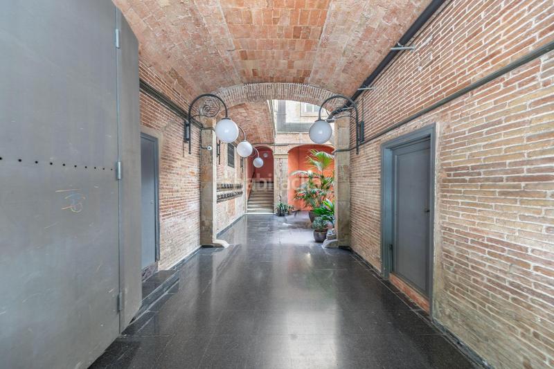 Foto c3dea85d-7968-43e8-b9dc-f55a1e4b971f. Appartamento in carrer josep anselm clavé in Gòtic Barcelona