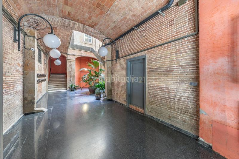 Foto e98efe47-dbfb-4950-b44c-14c649fbe392. Appartamento in carrer josep anselm clavé in Gòtic Barcelona