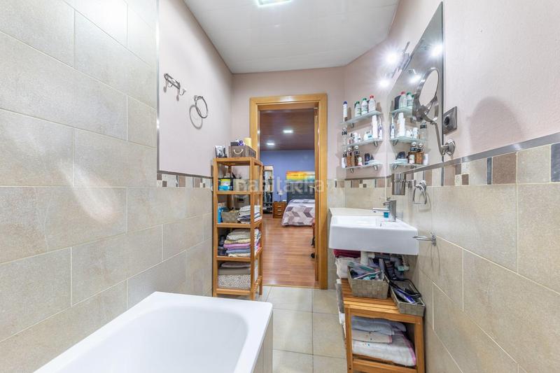 Foto 9faf8ce5-8811-4454-825d-7962471d7798. Piso en carrer josep anselm clavé en Gòtic Barcelona