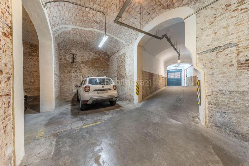 Foto d7c54a09-0f14-4be1-89bb-d2f813704d82. Piso en carrer josep anselm clavé en Gòtic Barcelona