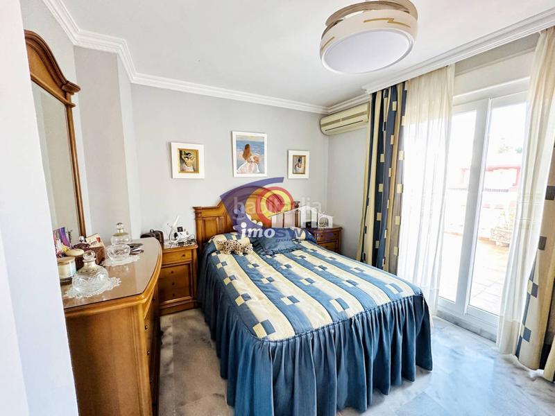 Foto 3066ff79-783b-45c8-8c4b-dba06b984130. Ático  primera línea de playa en Playa del Rincón Rincón de la Victoria