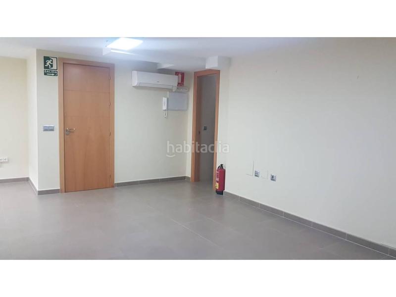 Foto 1eacf358-1bb4-4728-9e3b-d4b92398b769. Rent business premise in Playa del Rincón Rincón de la Victoria