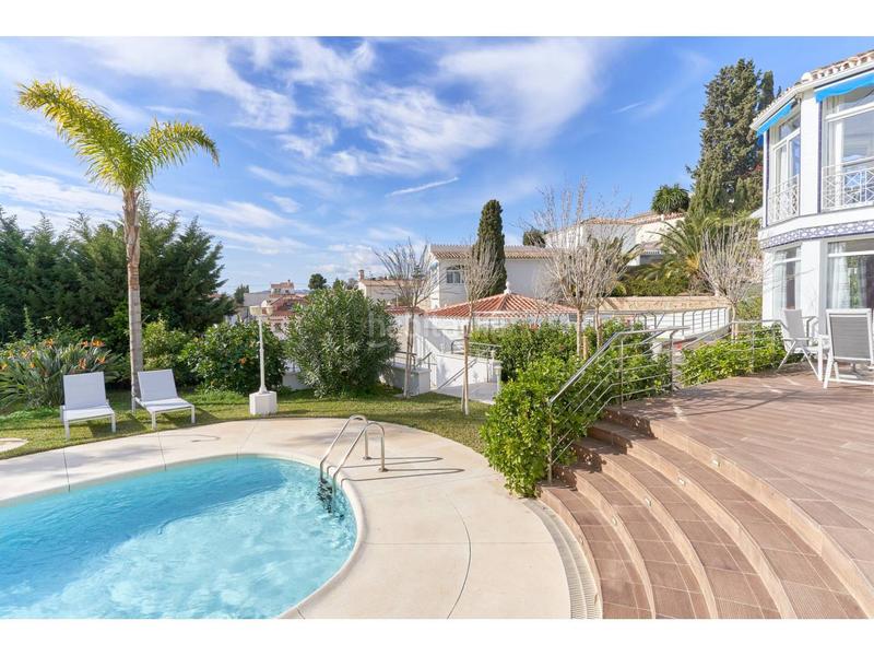 Foto b714fbc3-8524-460d-a80d-1fc0495a6059. Chalet with heating parking pool in Caleta de Velez