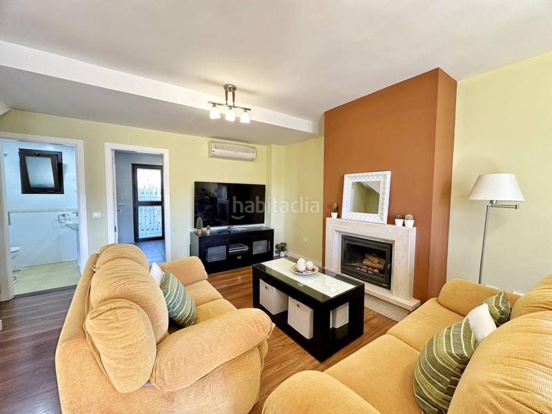 Foto e6d01122-b62c-4906-999a-4e9516be22e4. Semi detached house with parking pool in Lo Cea Rincón de la Victoria