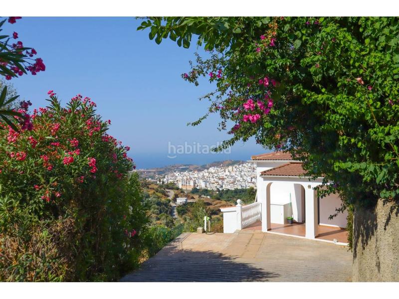 Foto ce5846fa-4238-48cd-a15b-08fa0bf847e9. Mas avec parking dans Torrox pueblo Torrox