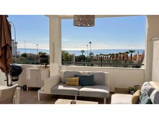 Piso  Ángeles navas atencia. Magnifico piso en planta baja con terraza, jardincito y vistas a