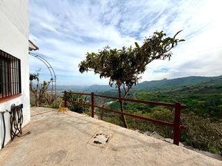 Masía en Macharaviaya. Casa rustica con vistas al mar y al campo en vallejos