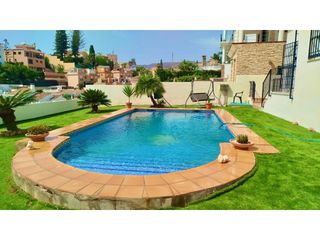 Chalet en Calle Geranio