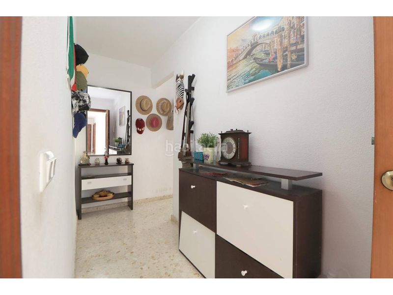 Foto 0b23df3f-291a-4d86-b102-423c542b7fb9. Piso  centrico rincon de la victoria en Playa del Rincón Rincón de la Victoria