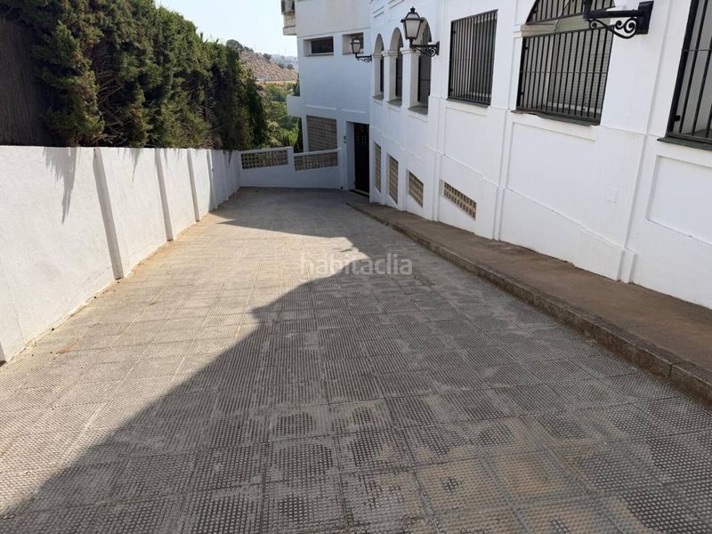 Foto 47213cbe-192f-4c1c-ba19-d2cfc1e55fee. Aparcament cotxe a Añoreta Golf - Paraíso del Sol Rincón de la Victoria