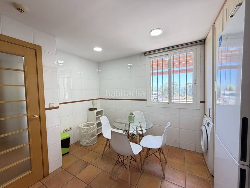 Foto bc6c58a9-f0aa-406c-b9a3-9b12012a3673. Casa adosada exclusivo chalet adosado con solárium y vistas al mar en Rincón de la Victoria