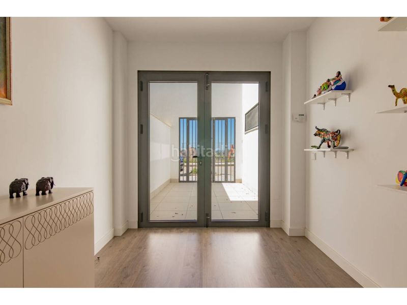 Foto 4d275e8a-feb6-459c-a8da-30e99b69714e. Towny house with parking in Viña Málaga Torre del Mar