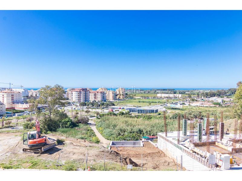 Foto cbd6ef01-e7bd-4ef3-a868-86acba562e5c. Towny house with parking in Viña Málaga Torre del Mar
