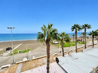 Rent Flat  Avenida mediterráneo. Alquiler temporal magnifico piso 1ª linea de playa centro rincon