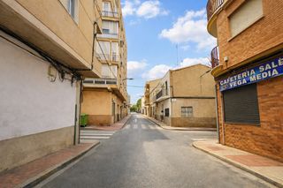 Pis  Calle juan de austria. Venta de deuda hipotecaria calle juan de austria  molina de segu