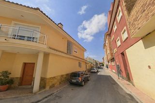 Pis a Ceutí. Venta de deuda hipotecaria en calle magallanes de ceuti