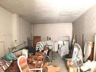 Local Comercial  Calle hermanos josé y félix templado martínez. Bajo comercial diafano en hnos templado