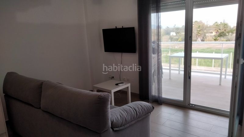 Foto b8fc4c2a-80ae-4b76-b984-64c606b530b9. Apartament a carrer migjorn 5 a Xeraco