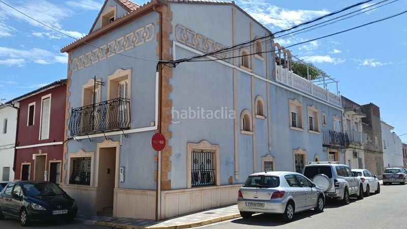 Foto 523bba6e-eeb2-4f4e-8822-fcf6f0d0c3e3. Casa adossada amb aparcament a Xeraco