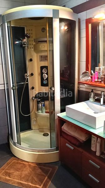 Foto 5a5c30da-6dc2-4c3f-8cbd-b2cd9acc54cd. Casa adossada amb aparcament a Xeraco