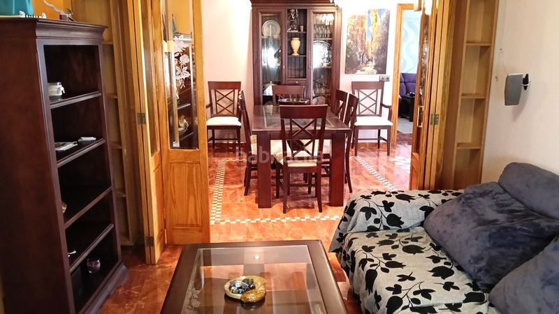 Foto a3145e7c-1c29-4331-abdd-fcd04603d2e6. Casa adossada amb aparcament a Xeraco