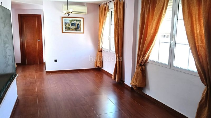 Foto e161d286-4829-4378-829e-e6335b907ee4. Casa adossada amb aparcament a Xeraco