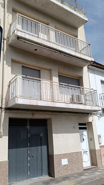 Foto 7f5cff3d-9acc-4868-8f60-a47cf8900273. Casa adossada a avenida valencia 41 a Xeraco