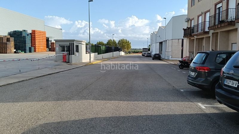 Foto 4b22346f-d8ad-4f68-b2dd-ef6fd0bfbcdf. Aparcament cotxe a Xeresa