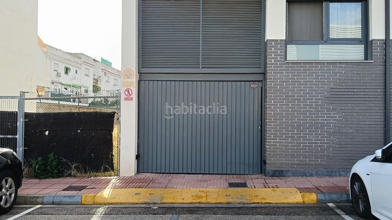 Foto dcf2c2c6-4cc3-40e9-b544-515f0240f433. Aparcament cotxe a Xeresa