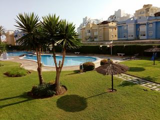 Apartamento  Avenida cuartel 9. Precioso apartamento con gran terraza y vistas a la piscina a so