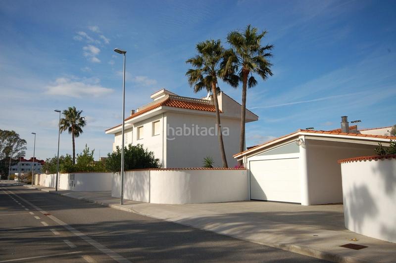 Foto 4f8db1f3-fdfd-4b6d-a4a3-c5f17eb5e7bf. Xalet a calle d'Amposta 11 a Eucaliptus - Poble Nou del Delta Amposta