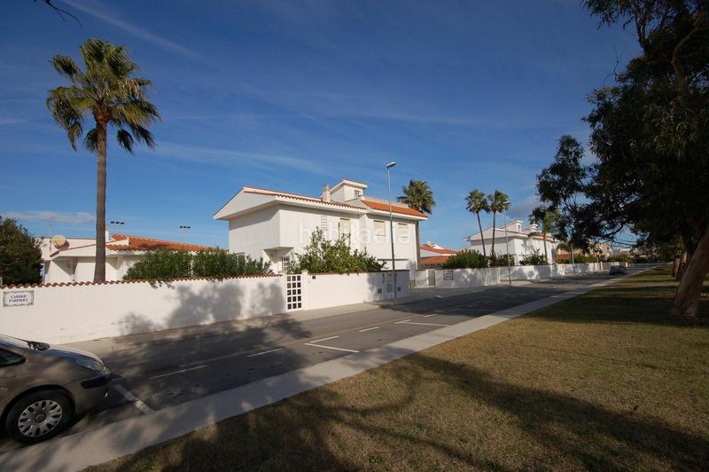 Foto ba0feefa-b10c-4d3c-9c99-892d6c11e8fa. Xalet a calle d'Amposta 11 a Eucaliptus - Poble Nou del Delta Amposta