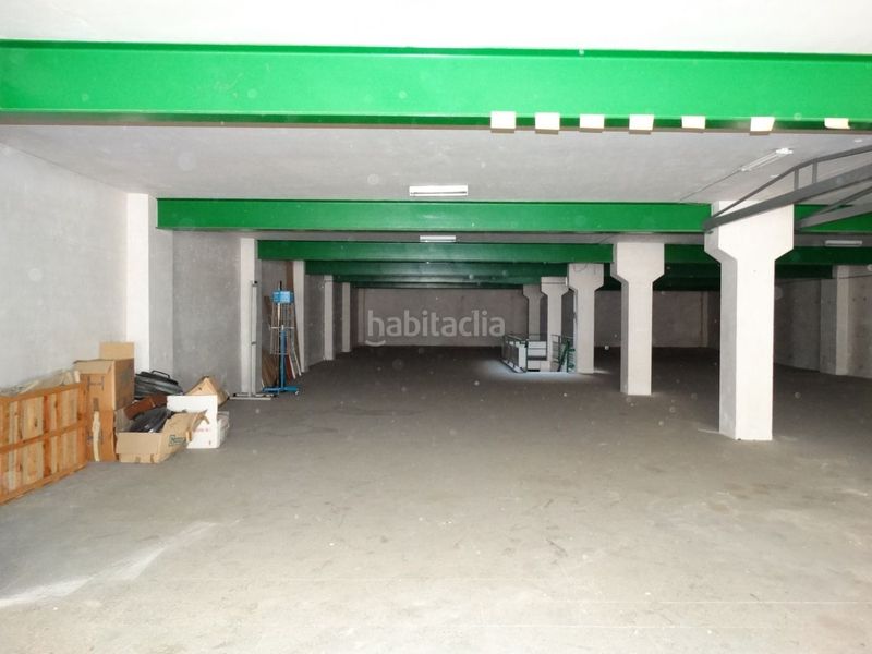 Foto a137c415-b550-48b1-9d6b-e135ffe0fb20. Local comercial en calle ronda 40 excelente i amplio local comercial en el centro en Amposta