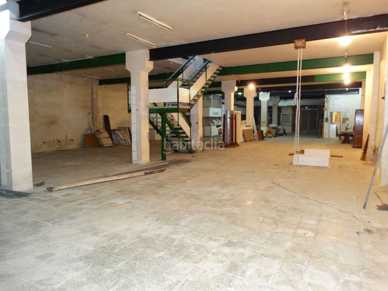Foto a980d55b-7026-4d8e-93e7-00fcf6808cd2. Local comercial en calle ronda 40 excelente i amplio local comercial en el centro en Amposta